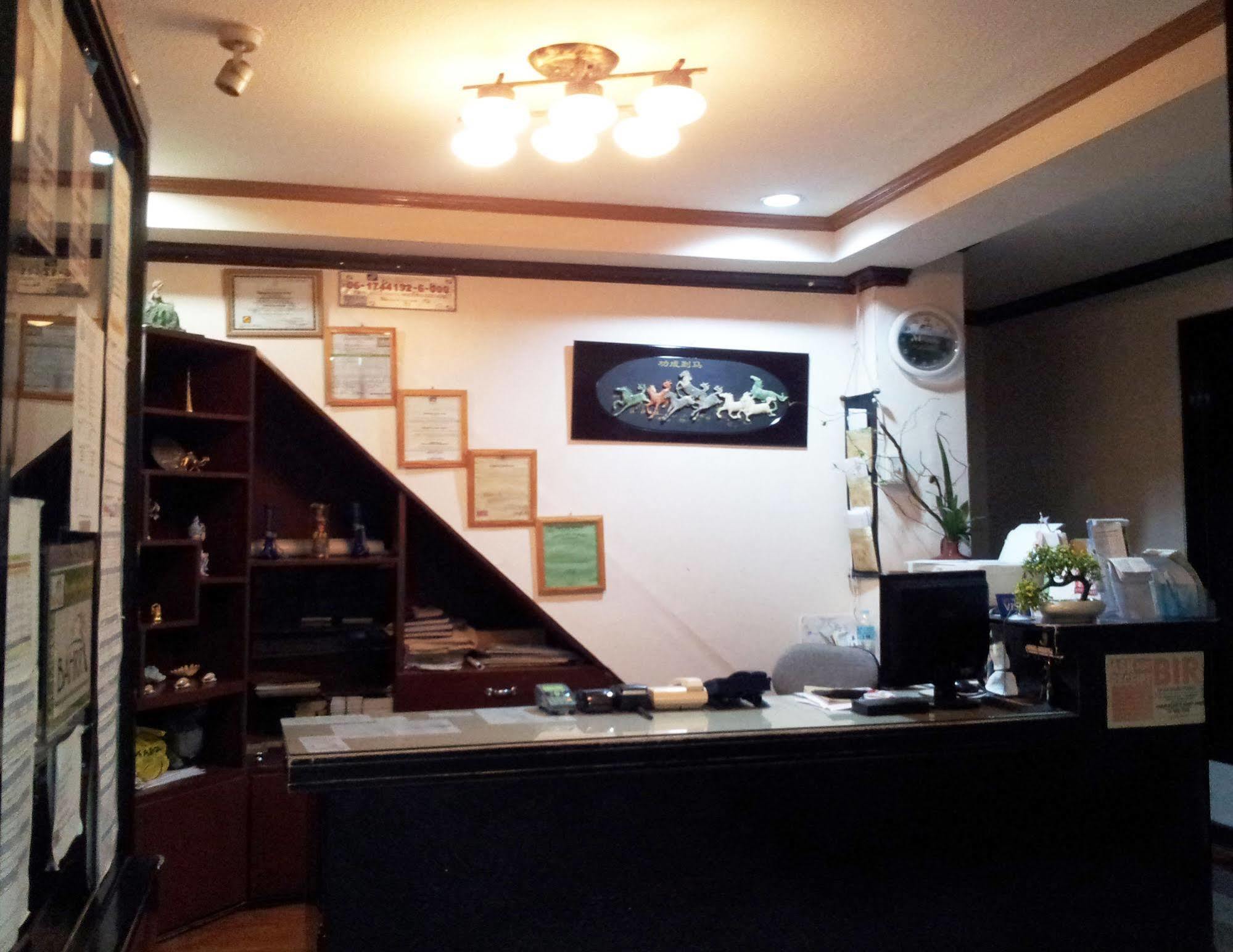 Reddoorz Near Old Tagbilaran Airport Hostel Exterior photo